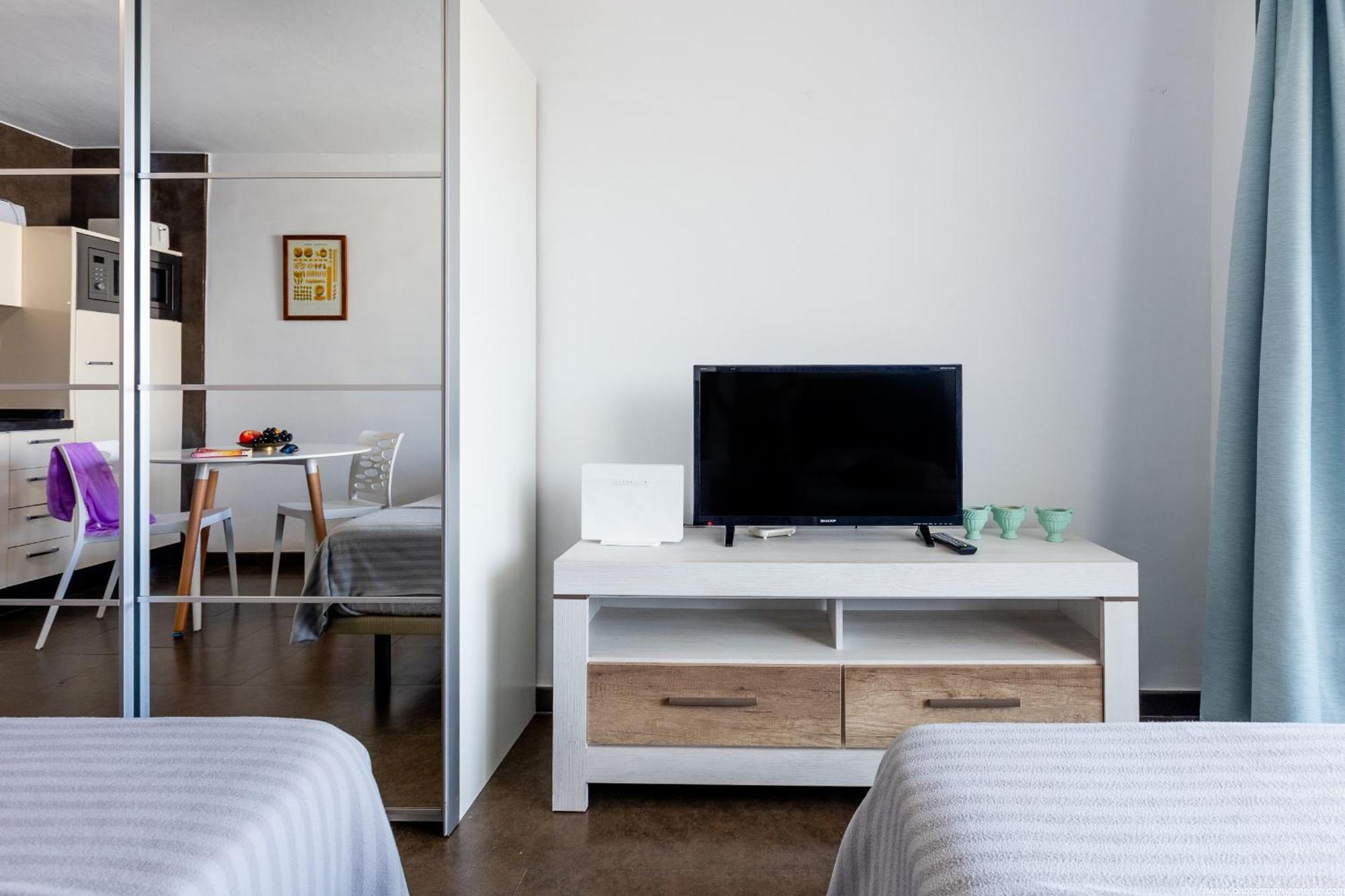 603 Comodoro Studio Beach Front Los Cristianos  Dış mekan fotoğraf
